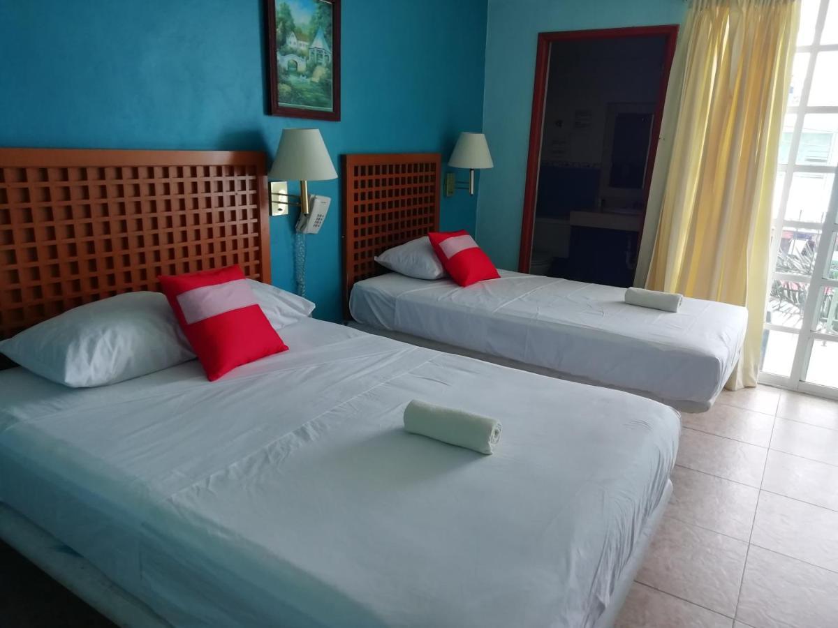 Hotel Gandhi Chetumal Ngoại thất bức ảnh
